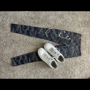 ✧.* camo leggings